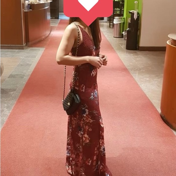 Garage Maxi dress in Dark Red - Picture 10 of 11